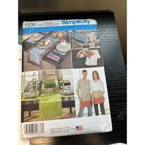 Simplicity 1336 UNCUT Sewing Pattern Aprons Placemats Napkins Pot Holder